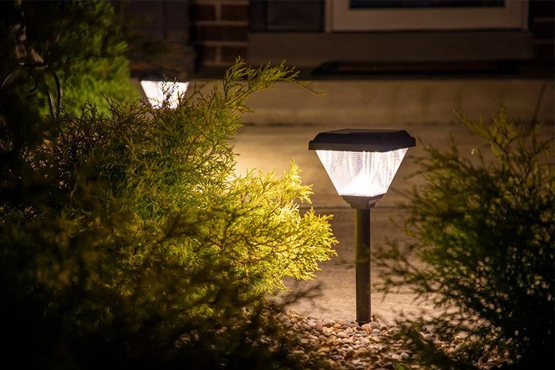 Square LED Solar Path Light - Dusk-to-Dawn Photocell - Stake Included - 200 Lumens - 3000K - Image 8