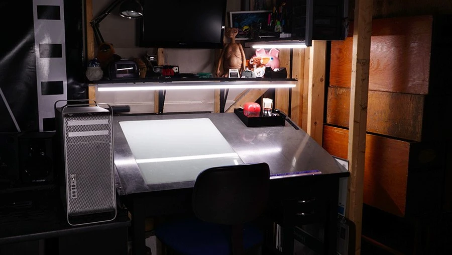 LED T5 Integrated Light Fixtures - Linkable Linear LED Task Lights - 120V - 1,035 Lumens - 24 Inch - With 3-Pin Plug Input - Image 9