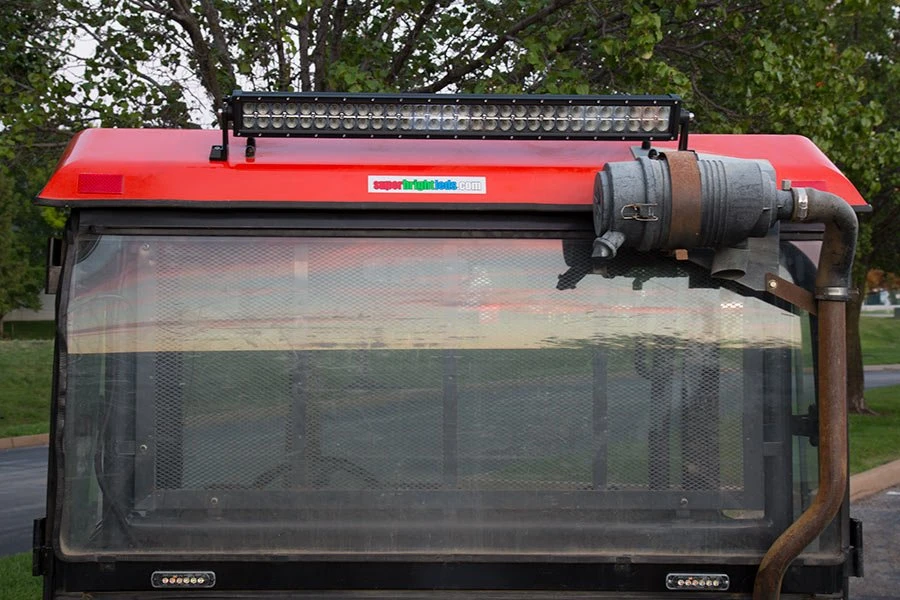 30" Super Series Off-Road LED Light Bar - 90W - 11,000 Lumens - Flood Beam - Image 11