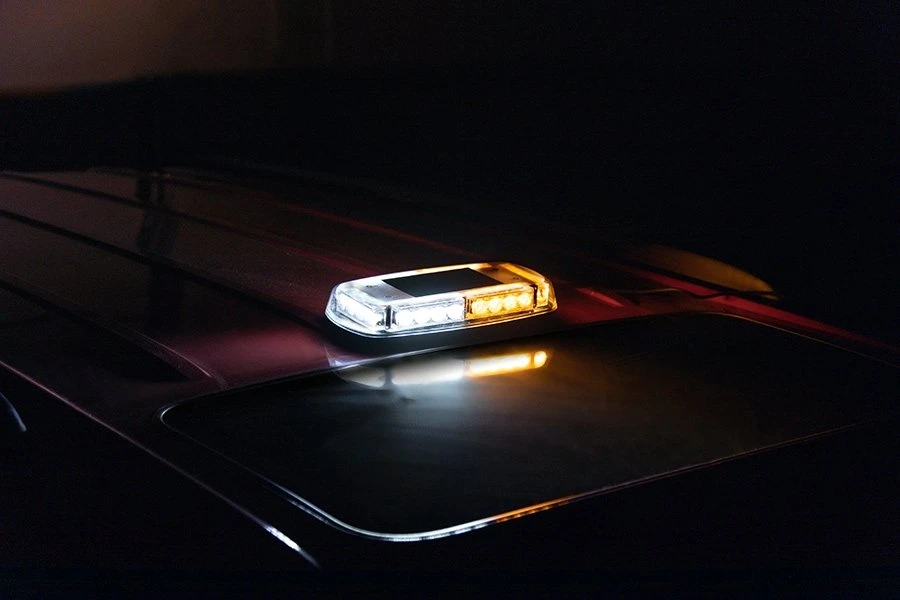 Mini Emergency 12" LED Light Bar - Magnetic Surface Mount - 12V Plug - Amber/White - Image 4